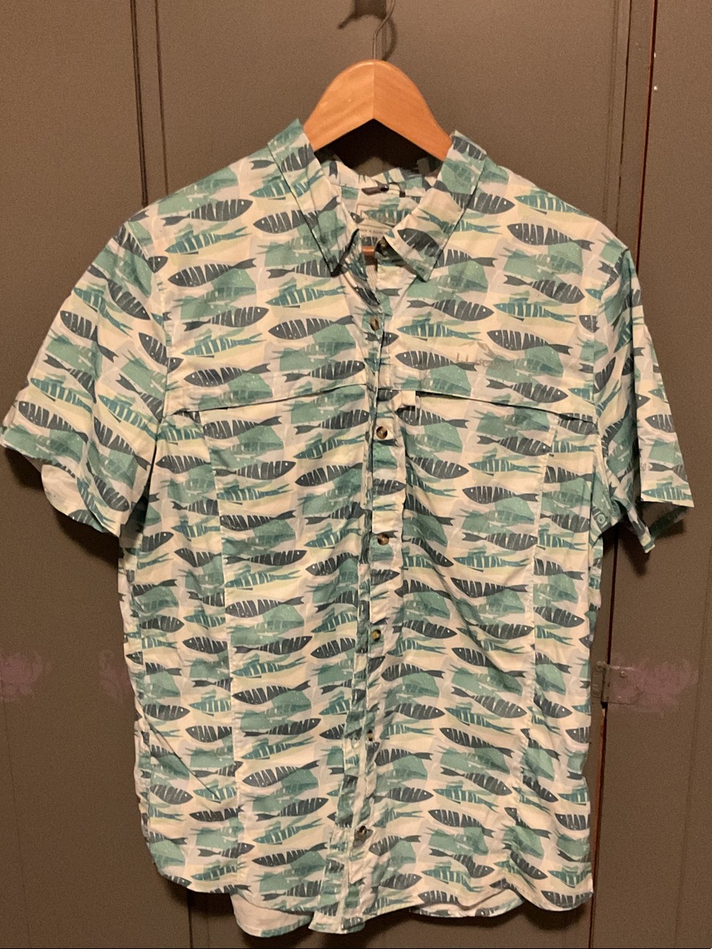 L.L. Bean Short-Sleeve Button-Down Shirt in Aqua and White Leaf Print